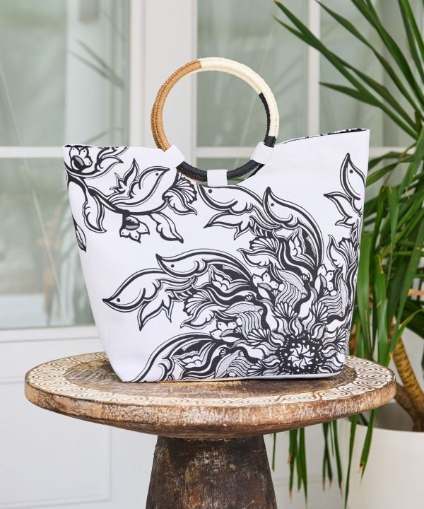 �T�E�B�h�a�`�f�yAmina×VORRUK�z