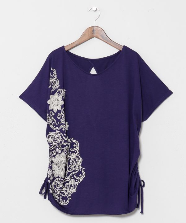 �K�f�B�A�s�V���c�yAmina×VORRUK�z